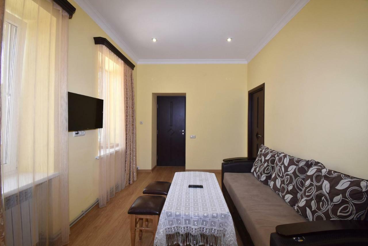 Guest House Arsan 萨克德佐尔镇 外观 照片