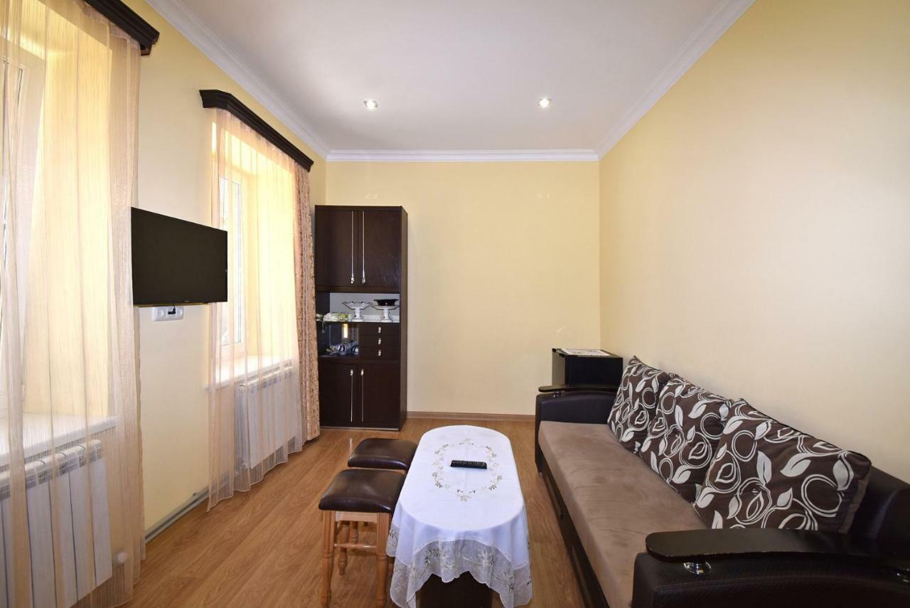Guest House Arsan 萨克德佐尔镇 外观 照片